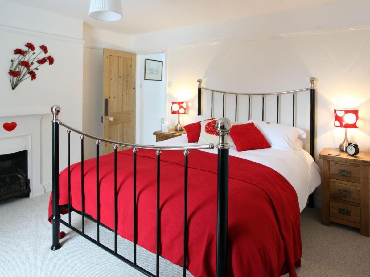 Dairy Barns Holiday Cottages Норвич Экстерьер фото