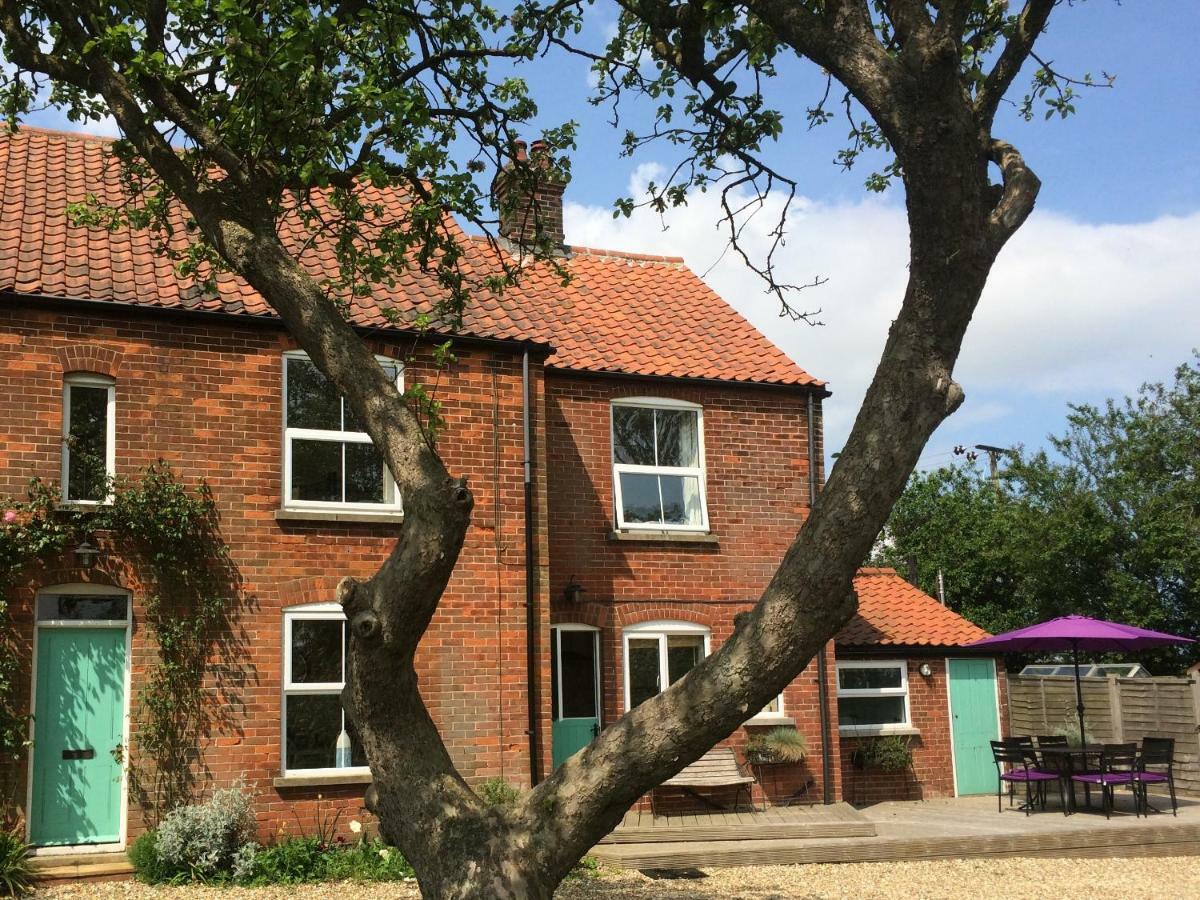 Dairy Barns Holiday Cottages Норвич Экстерьер фото
